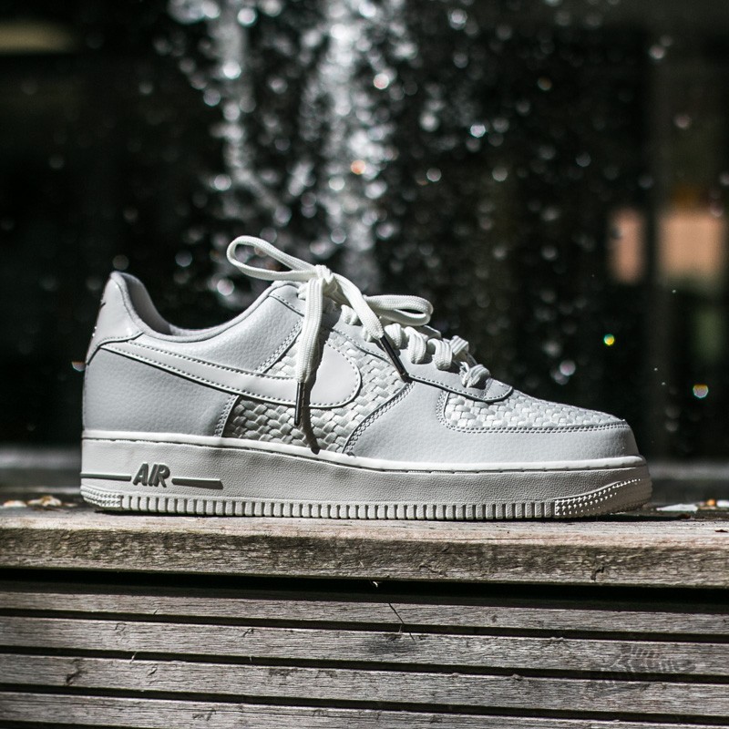 Scarpe uomo Nike Air Force 1 '07 LV8 Summit White/ Summit White- Summit White- Chrome