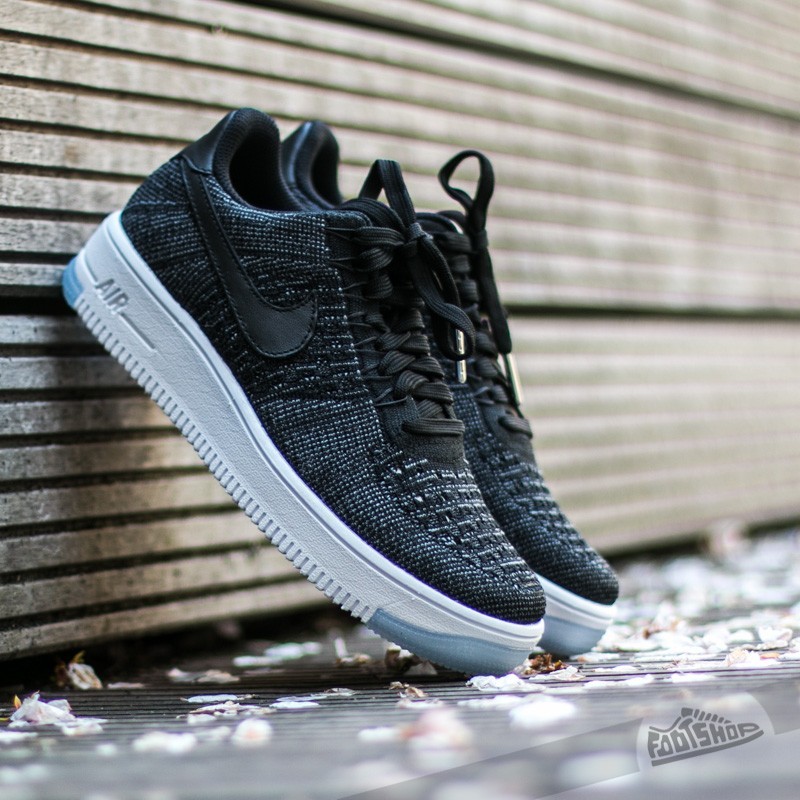 Women's shoes Nike W Air Force 1 Flyknit Low Black/ Black-White