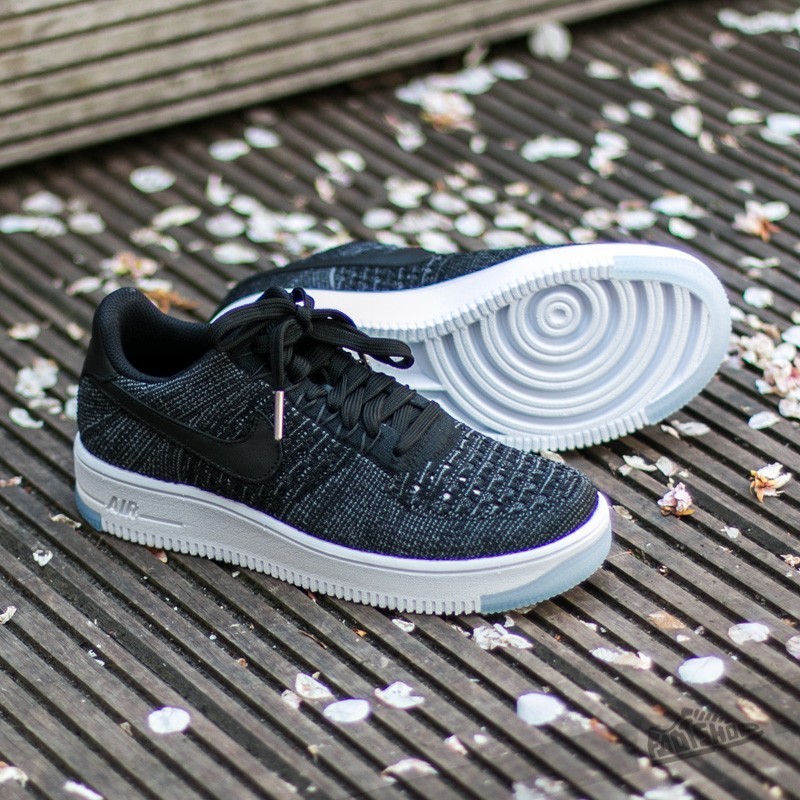 Women's shoes Nike W Air Force 1 Flyknit Low Black/ Black-White