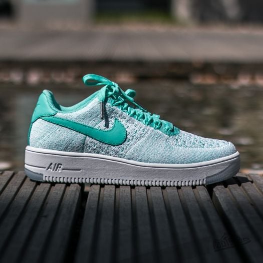 Nike Wmns Air Force 1 Flyknit Low
