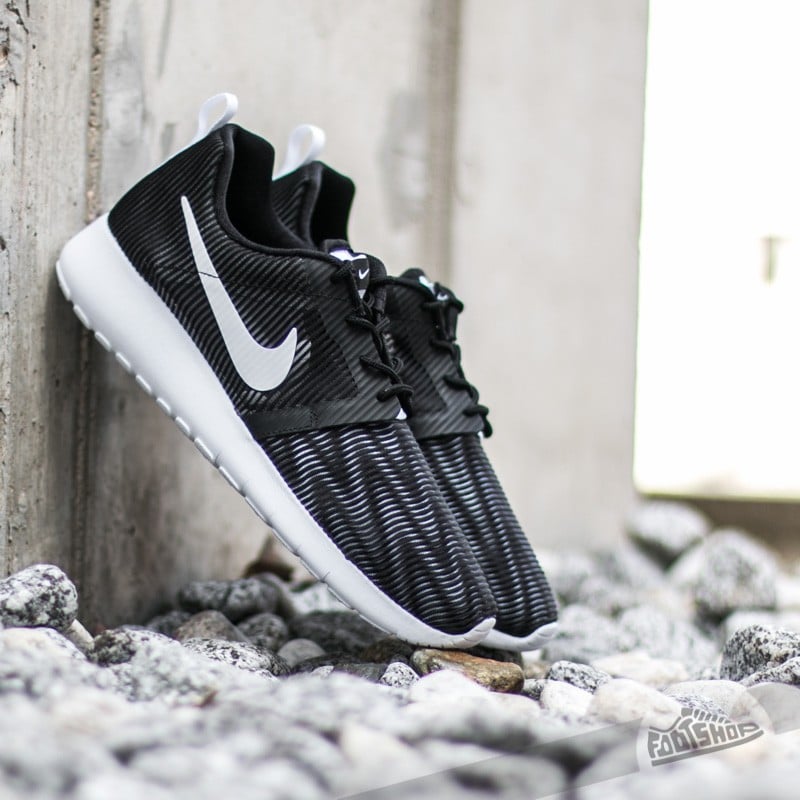 Moteriška avalynė Nike Roshe One Flight Weight (GS) Black/ White