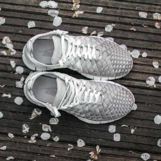 nike inneva woven womens