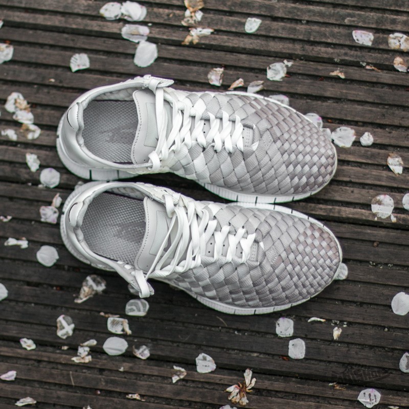 Women s shoes Nike W Free Inneva Woven Sail Light Bone Light Iron