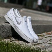 Sb janoski white and wolf grey slip-on canvas skate on sale shoes