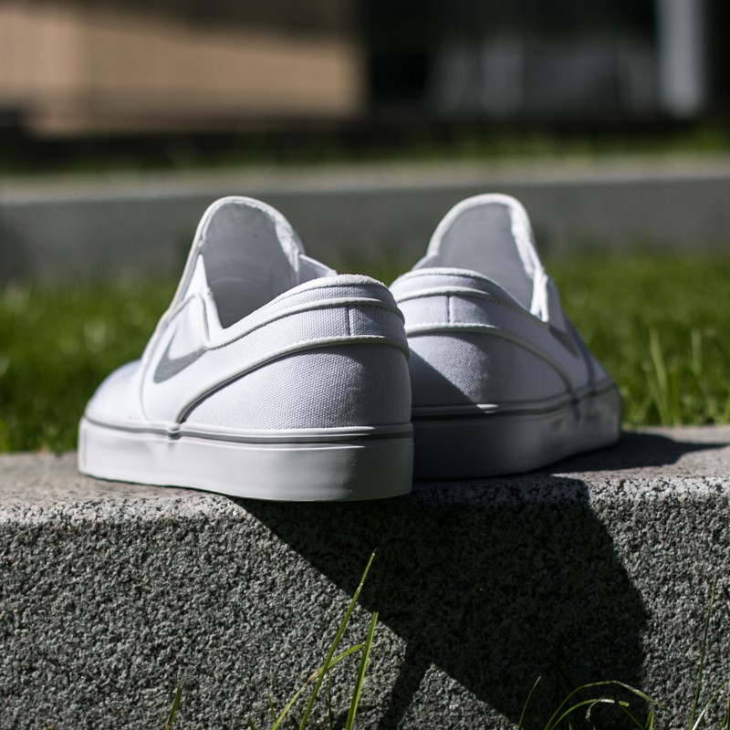 Men s shoes Nike Zoom Stefan Janoski Slip Canavas White Wolf Grey White Footshop
