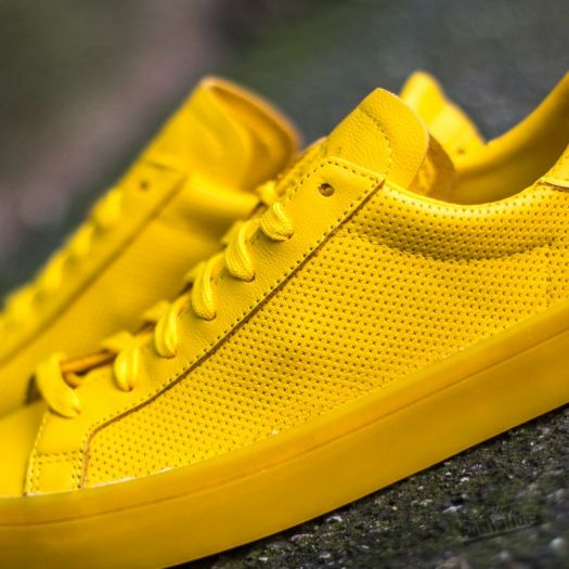 Adidas court vantage yellow store