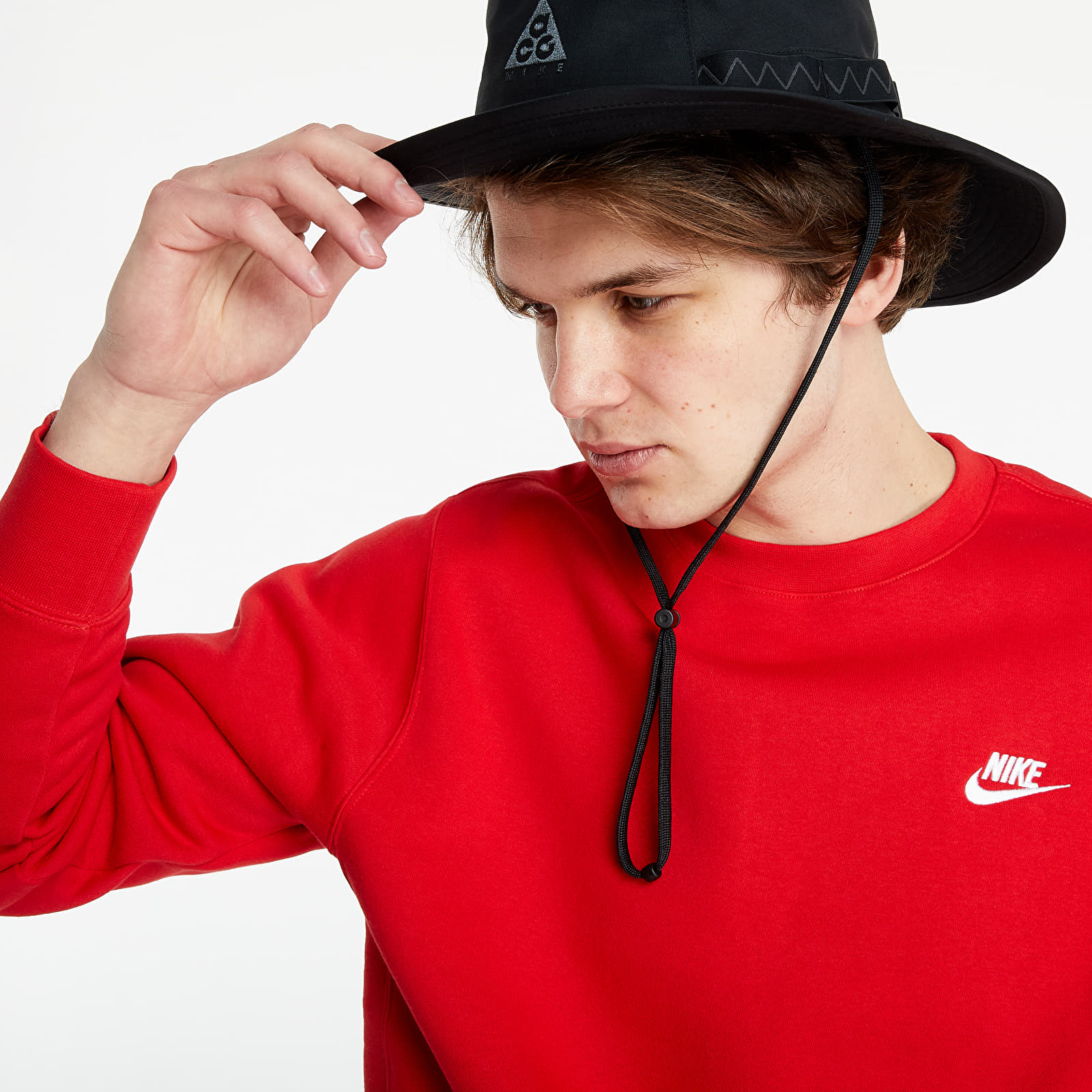 Hoodies and sweatshirts  Nike Sportswear Club Fleece Crew University Red/ White