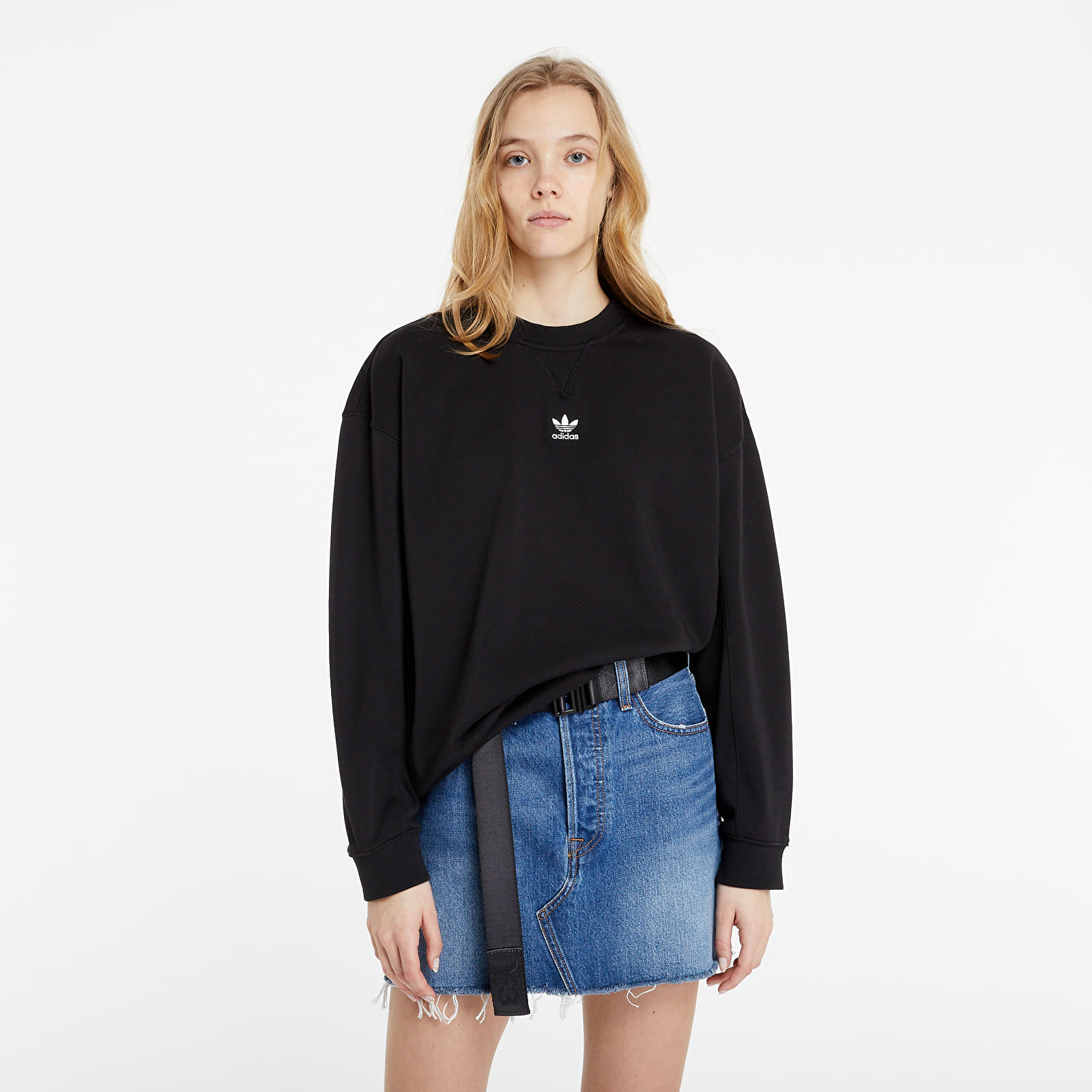 Sweatjacken und Sweatshirts adidas Loungewear Adicolor Essentials Sweatshirt Black