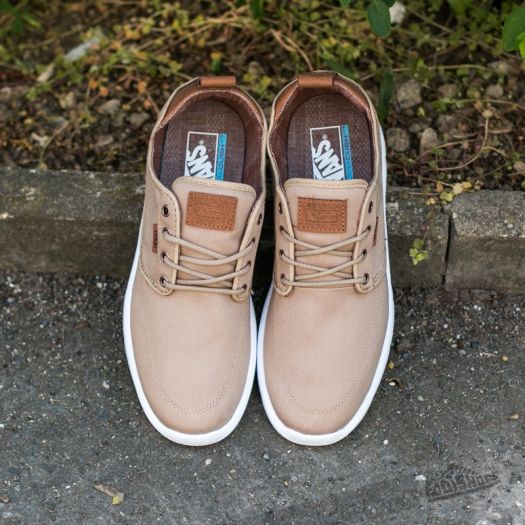 Vans brigata hotsell lite beige