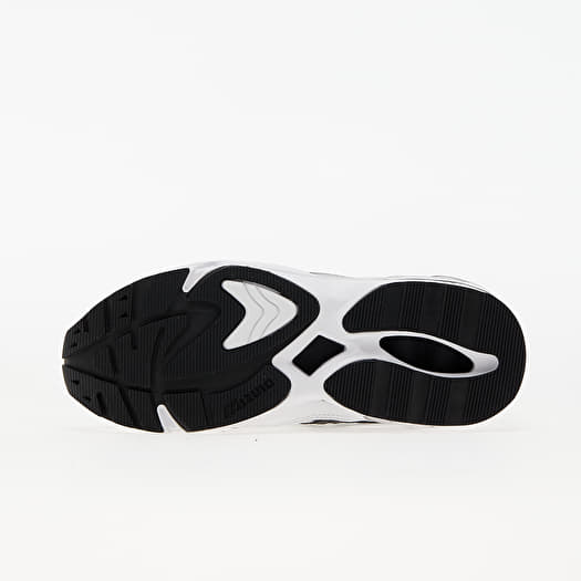 Mizuno black and white hot sale