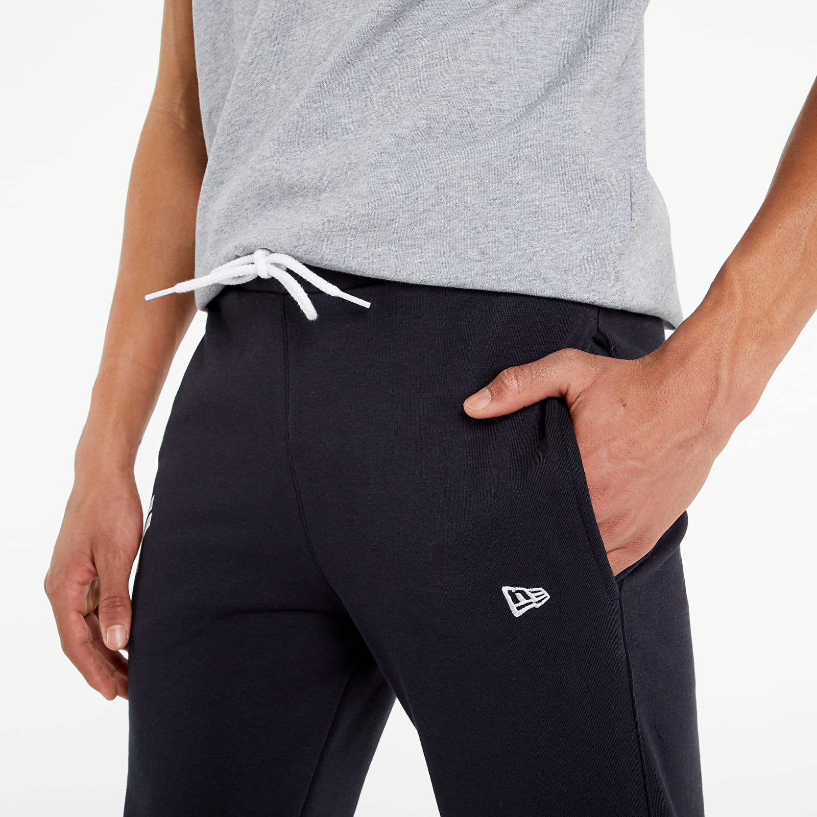 Pants and jeans New Era MLB Logo Joggers New York Yankees Navy Footshop