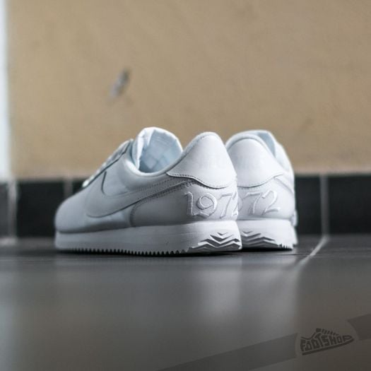 Nike cortez argent top