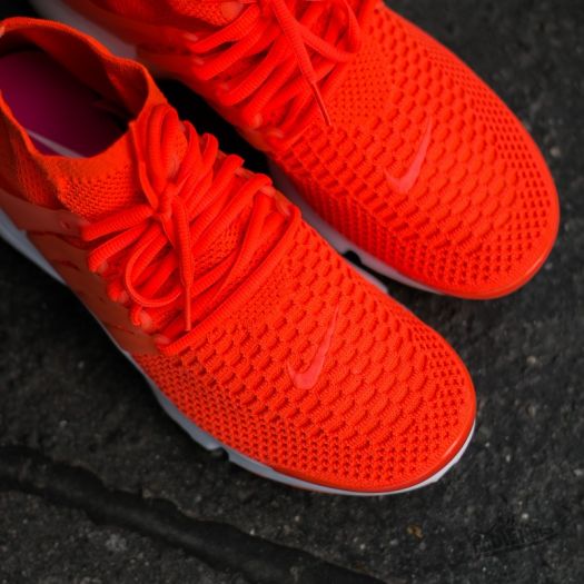 Nike air presto flyknit hot sale hombre rojas