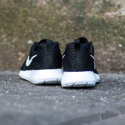 nike roshe run black white men