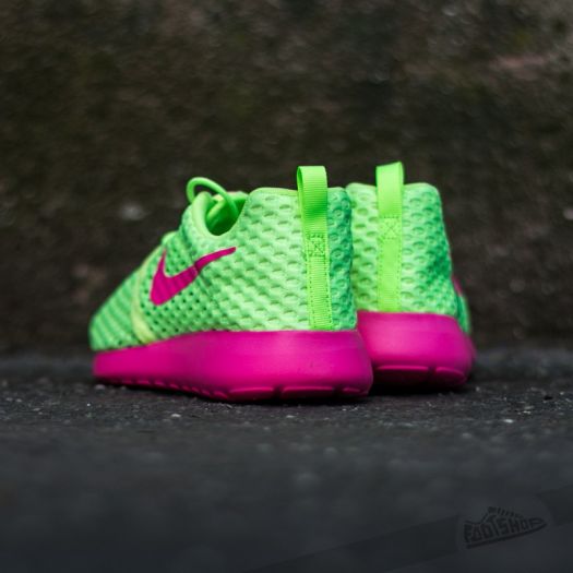 Pink and best sale green nike roshe