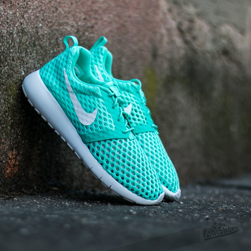 Women s shoes Nike Roshe One Flight Weight GS Hyper