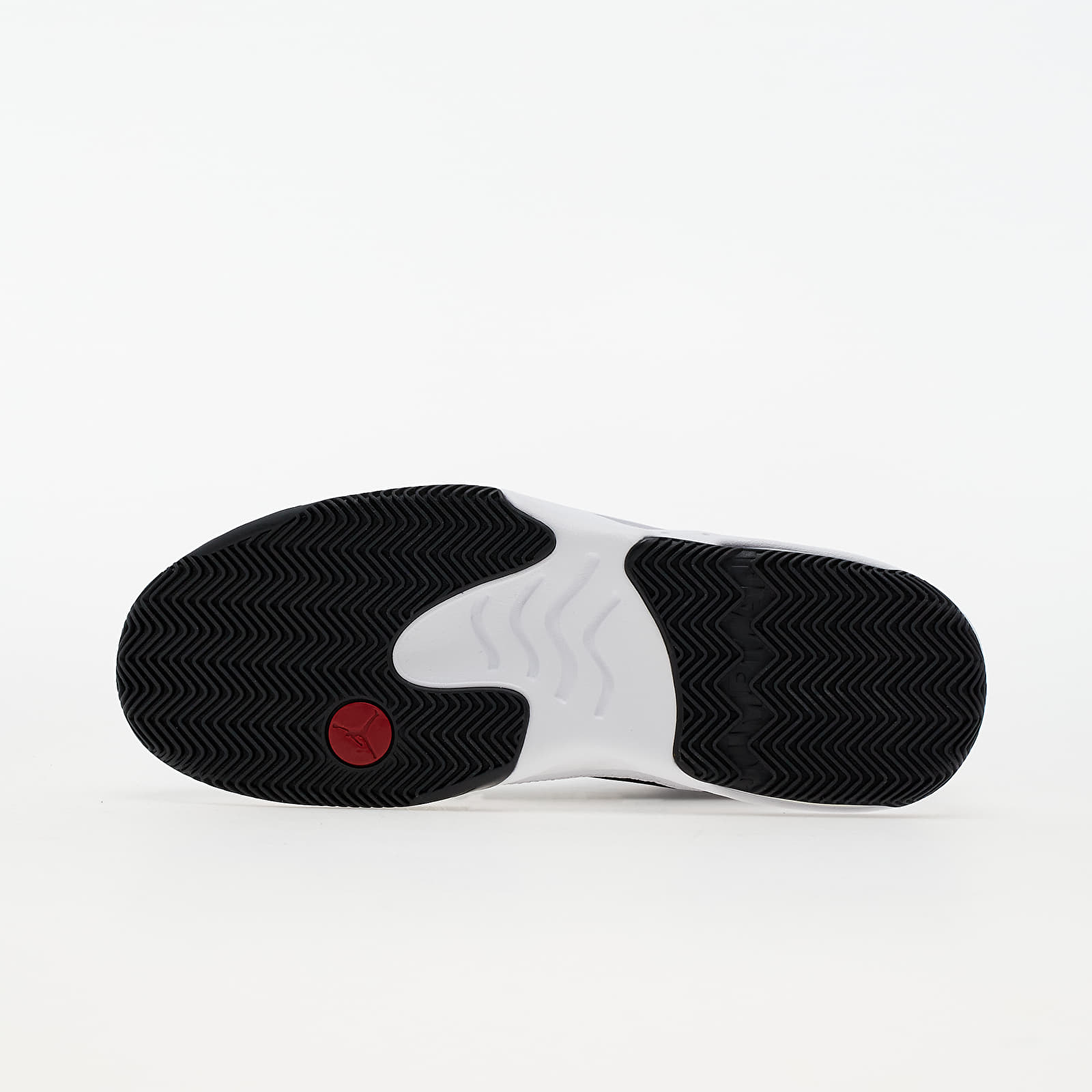 Jordan aura best sale 2 white