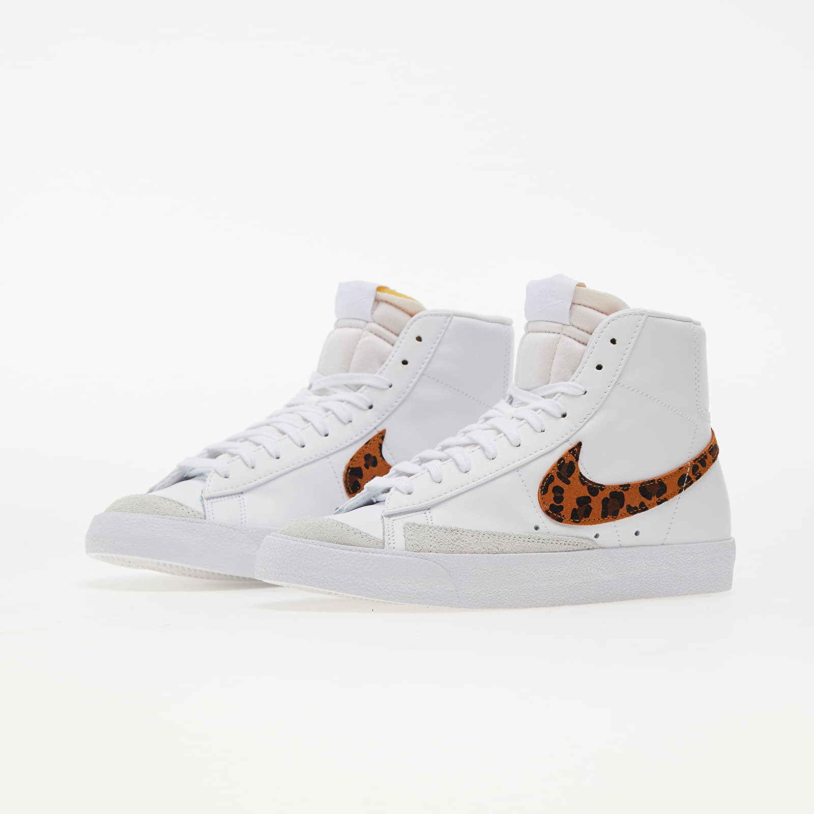 Damen Sneaker und Schuhe Nike W Blazer Mid 77 SE White White White White Footshop