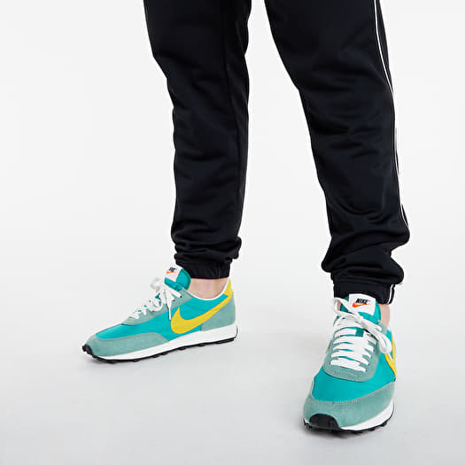 Cheap nike activewear sales