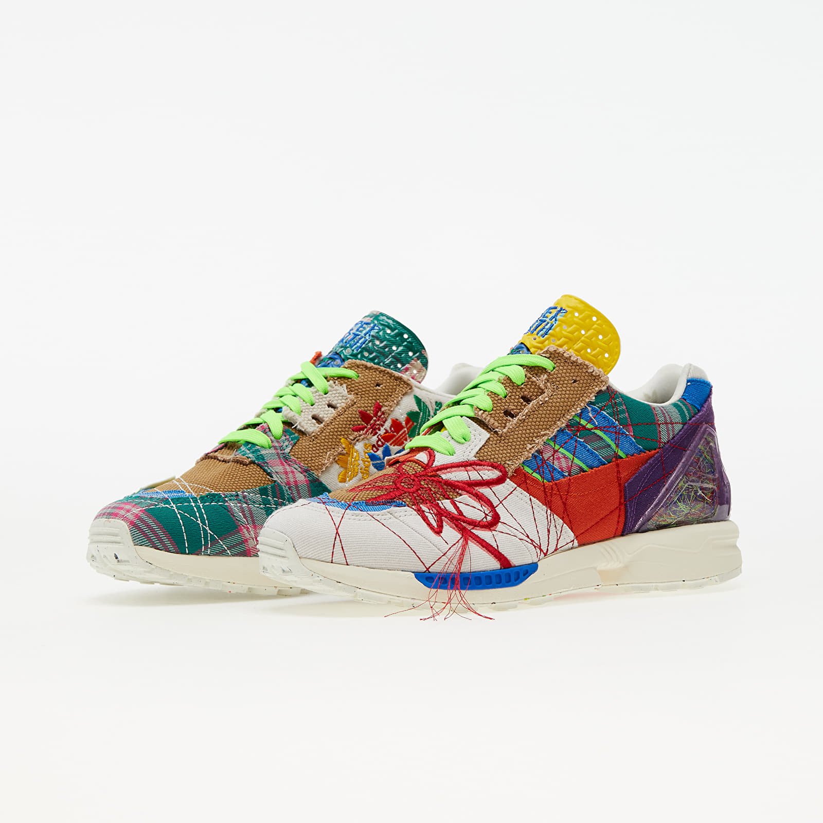 Scarpe uomo adidas x Sean Wotherspoon ZX 8000 "Superearth" Off White/ Blue Bird/ Red