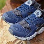 nike air huarache midnight navy