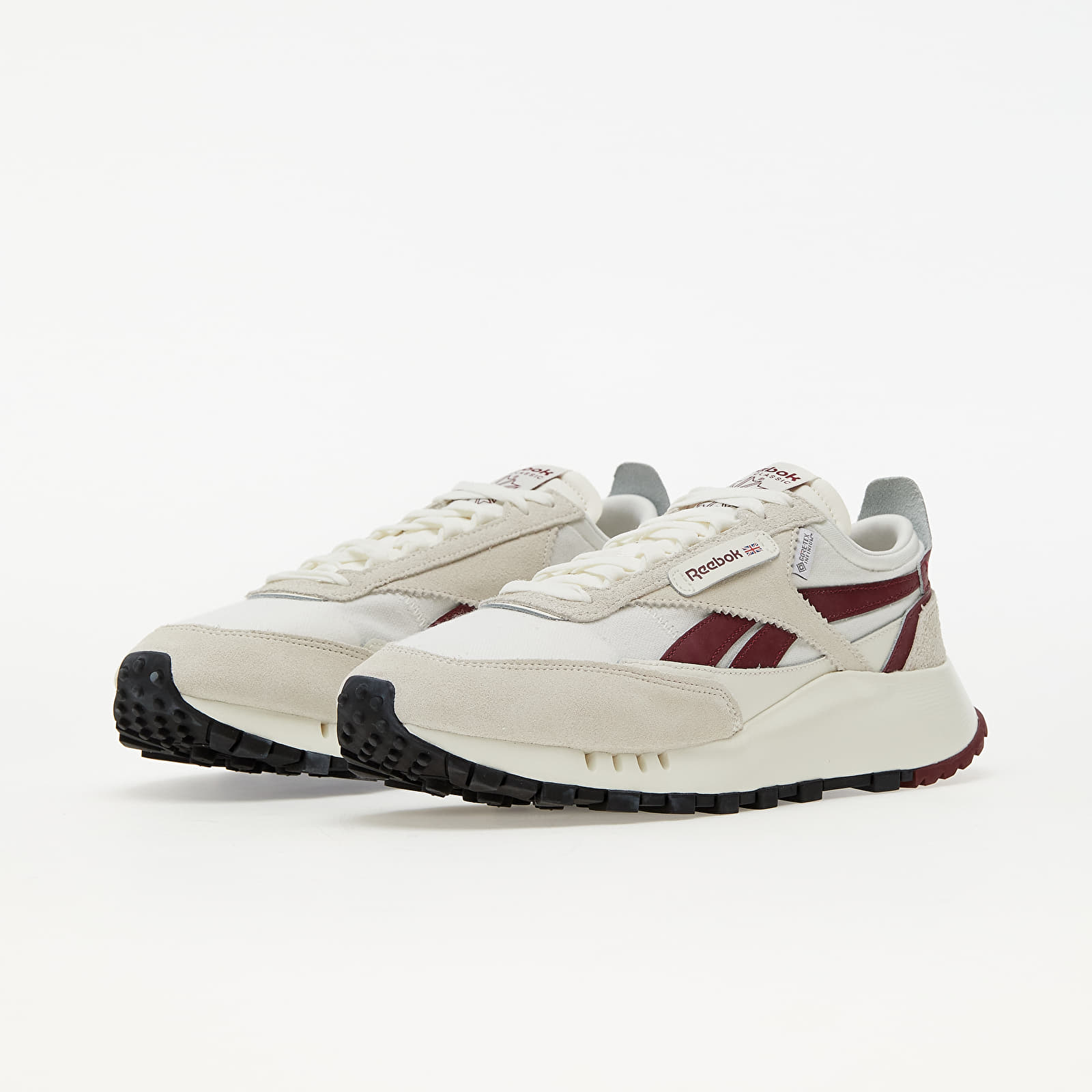 Burgundy store reebok classics