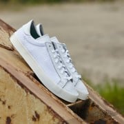 Court vantage top white