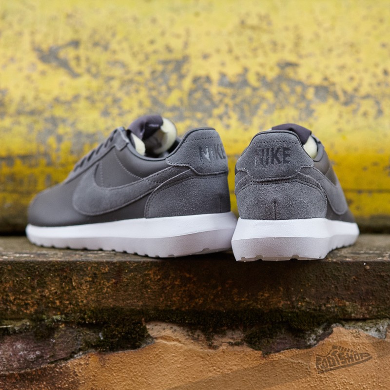 Men s shoes Nike Roshe LD 1000 Premium QS Dark Grey White Metallic Gold Black Footshop
