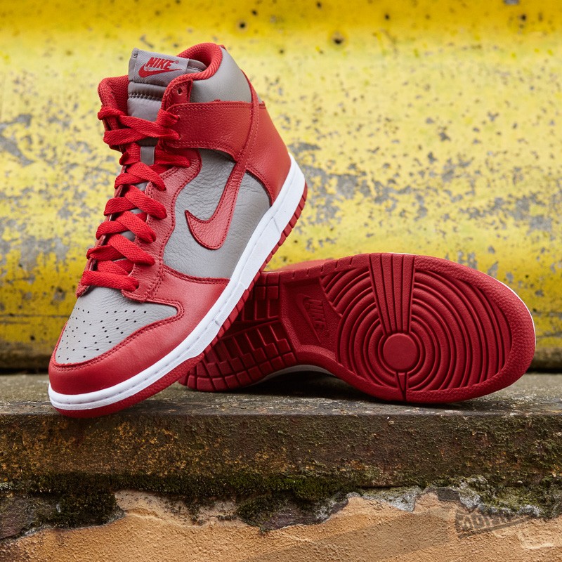 Dámské tenisky a boty Nike Wmns Dunk Retro QS Soft Grey/ University Red