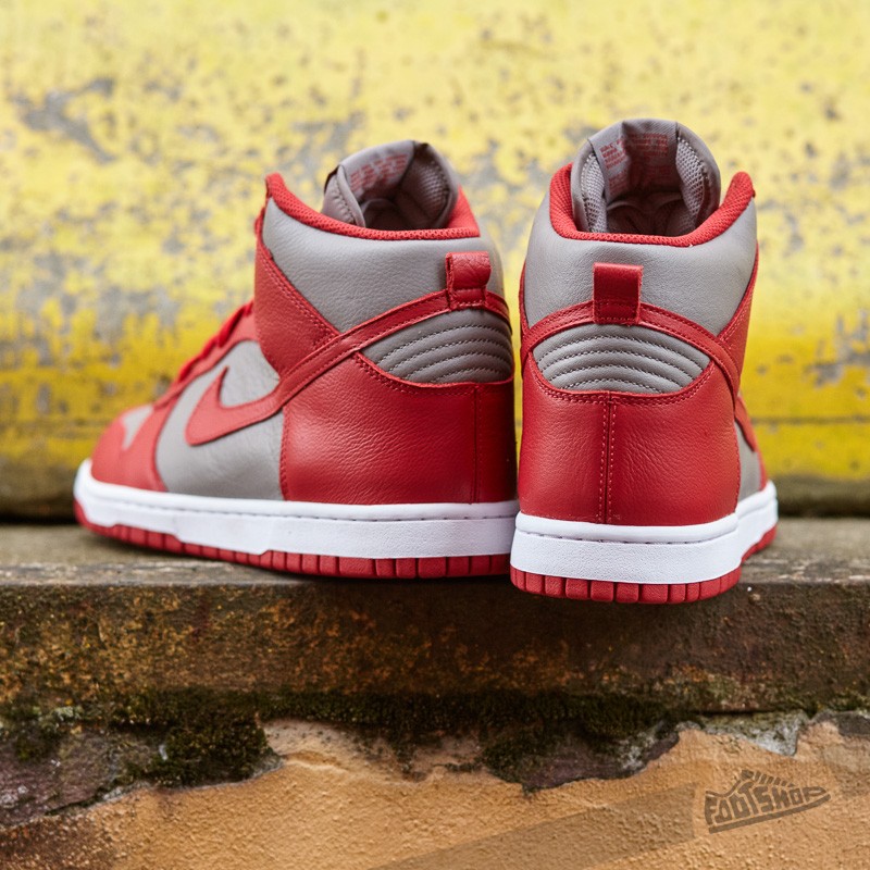 Dámské tenisky a boty Nike Wmns Dunk Retro QS Soft Grey/ University Red