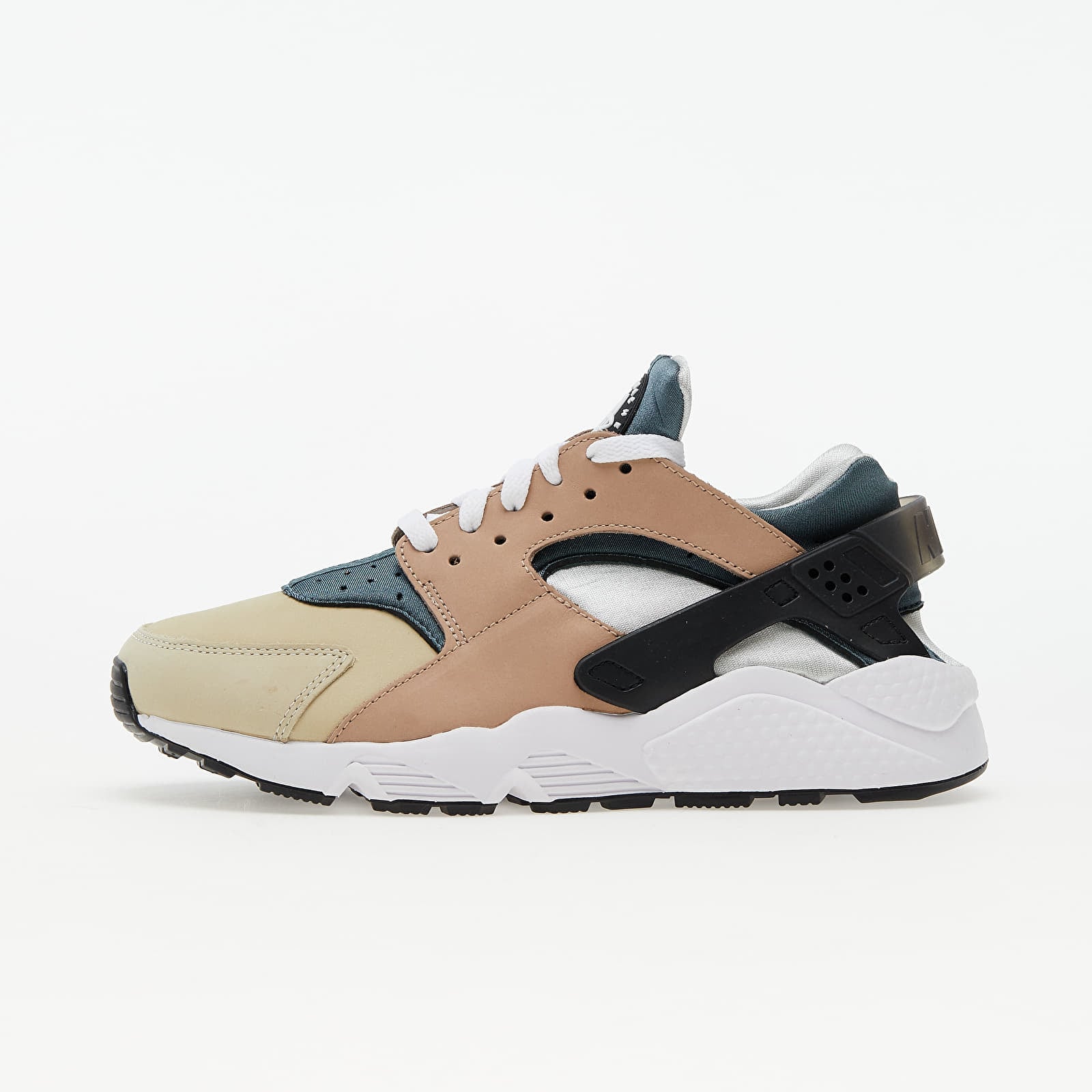 nike huarache beige