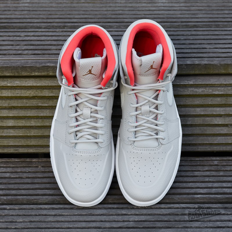 Moški čevlji Air Jordan 1 Retro High Nouveau Light Bone/ Metalic Cappuccino-White-Infra