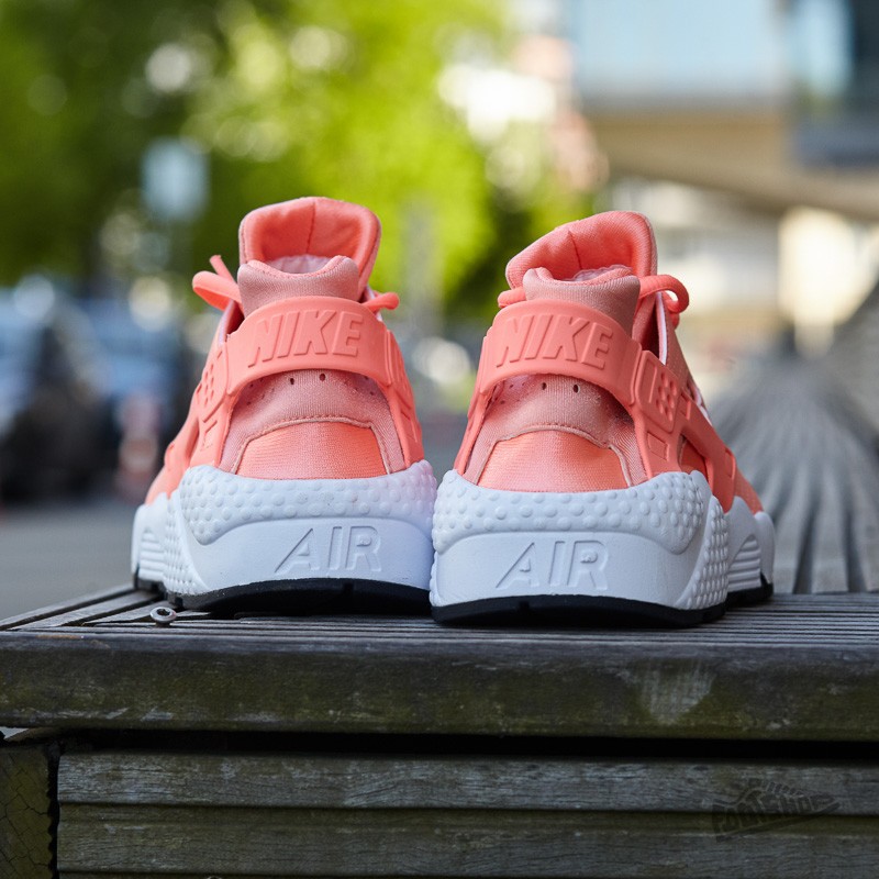 Nike atomic pink clearance