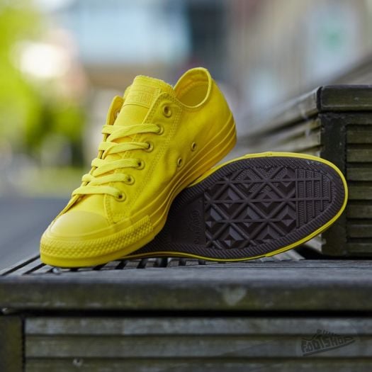 Converse chuck 7 low yellow sale