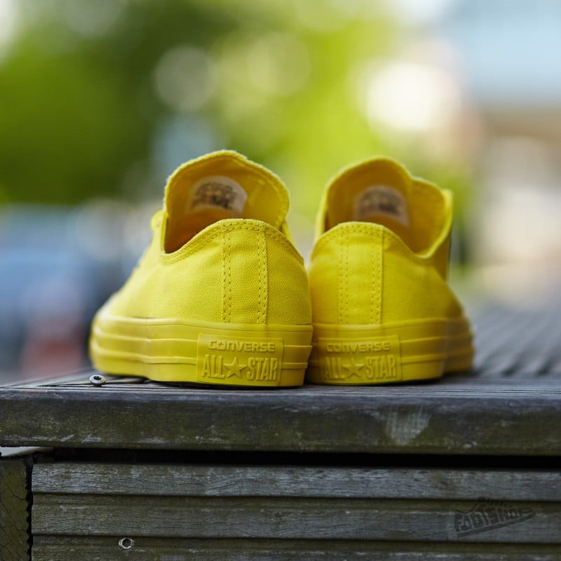 Yellow converse style cheap