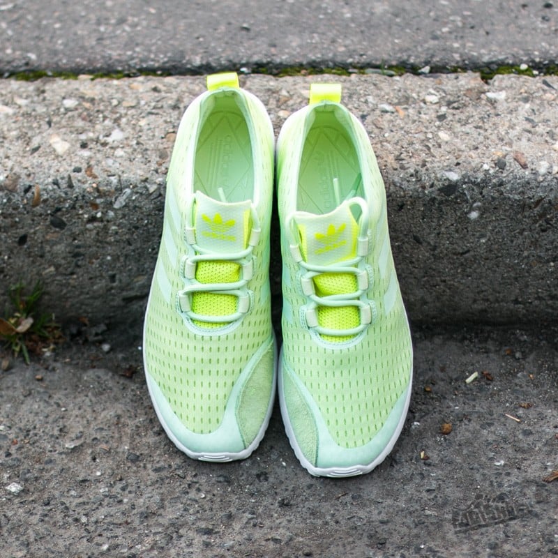 無料クーポン配布 アプリ Verve ADV Flux ZX adidas boty a tenisky Dámské W Halo Halo/ こたつ