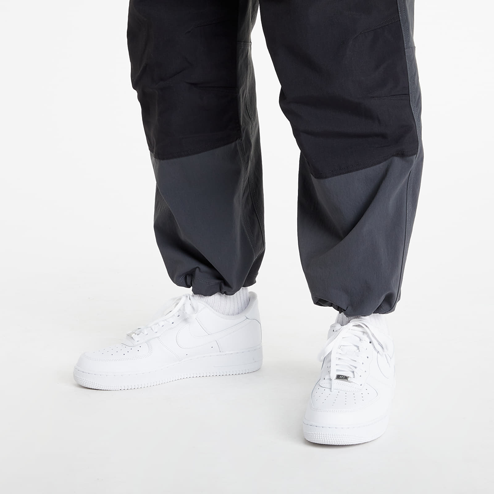 Pants and jeans Nike ACG "Smith Summit" Cargo Pants Dk Smoke Grey/ Black/ Summit White