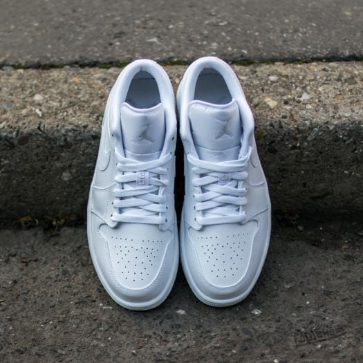 Jordan white and silver top