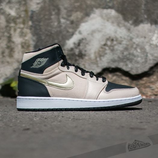 Women s shoes Air Jordan 1 Retro Hi Premium HC GG Pearl White Metalic Gold Star Black White Footshop