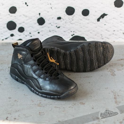 Jordan retro hotsell 10 negro