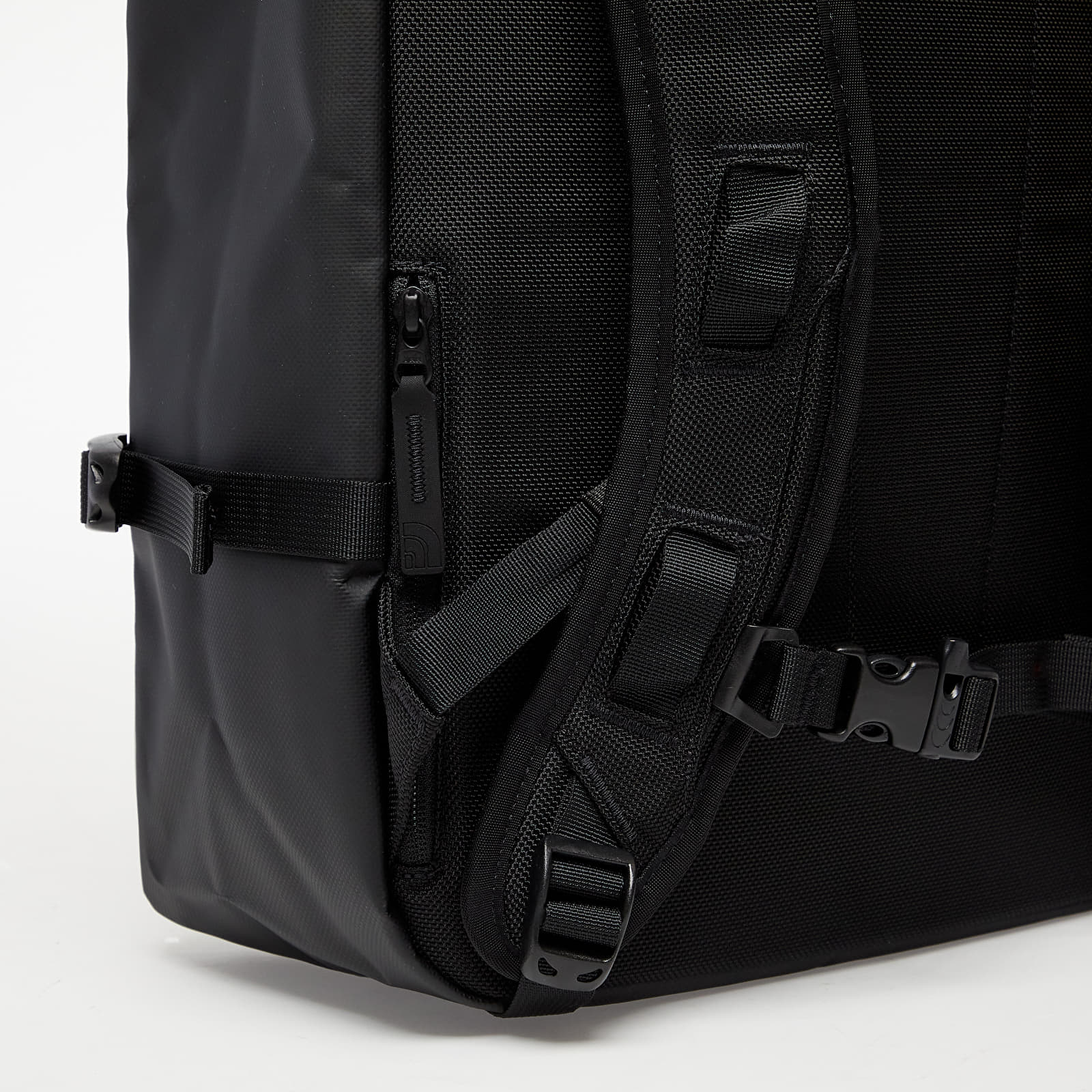 Nahrbtniki  The North Face Base Camp Fuse Box Backpack Grey