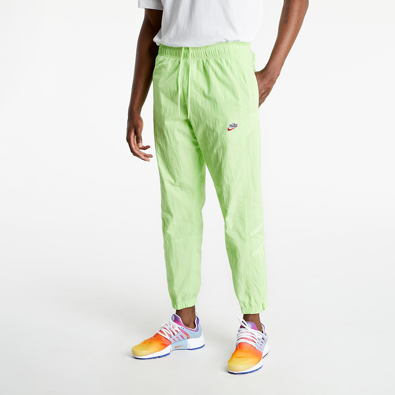 Pants and jeans Nike NSW Heritage Windrunner Lnd Woven Pants Key Lime Footshop