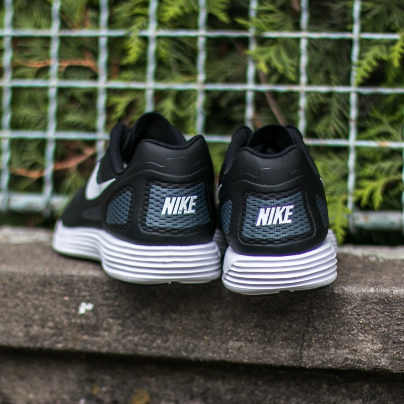 Pánské tenisky a boty Nike Lunar Flow SE Black/ White-Dark Grey