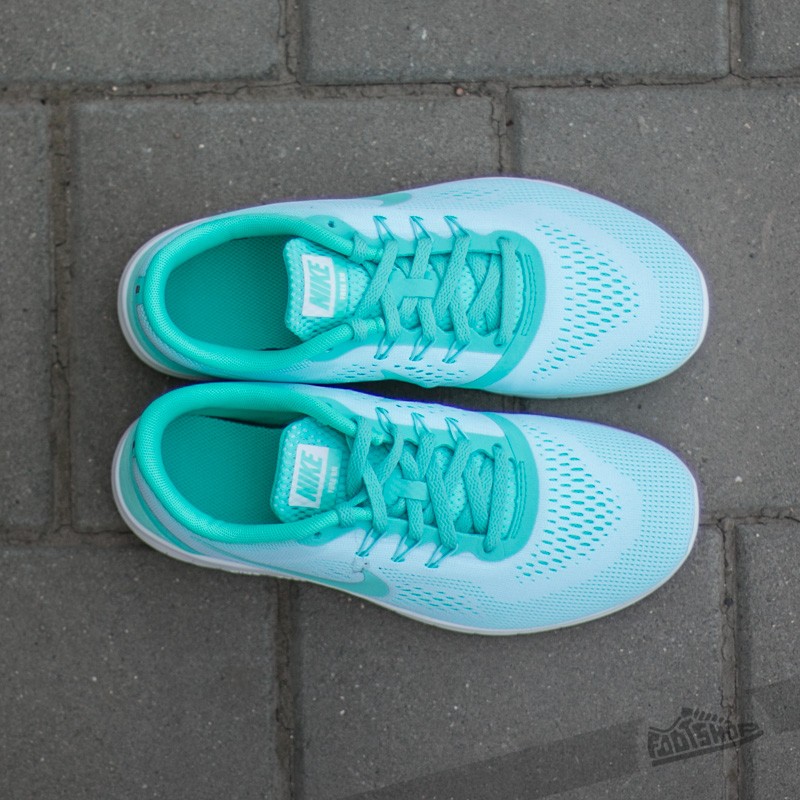 Turquoise nike outlet free run