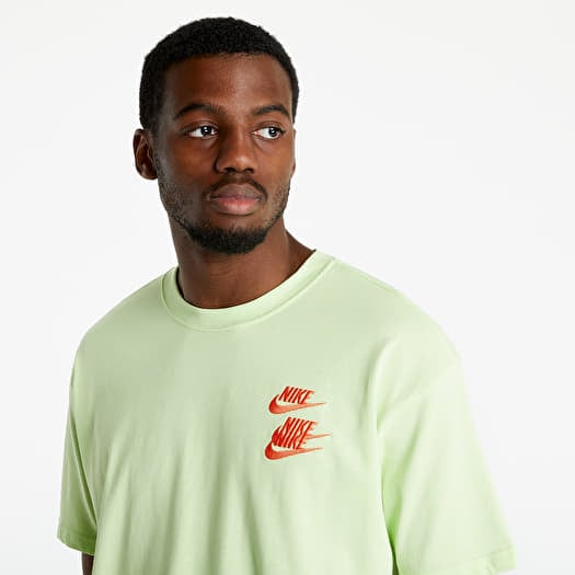 Lime green deals shirt nike