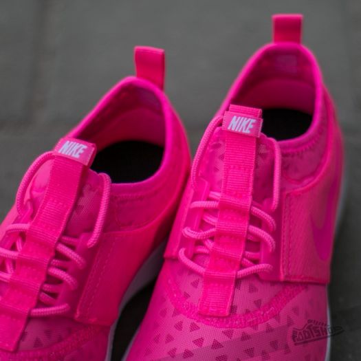 Nike juvenate top pink white