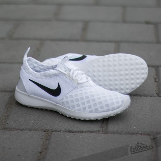 Women s shoes Wmns Nike Juvenate White Black Footshop