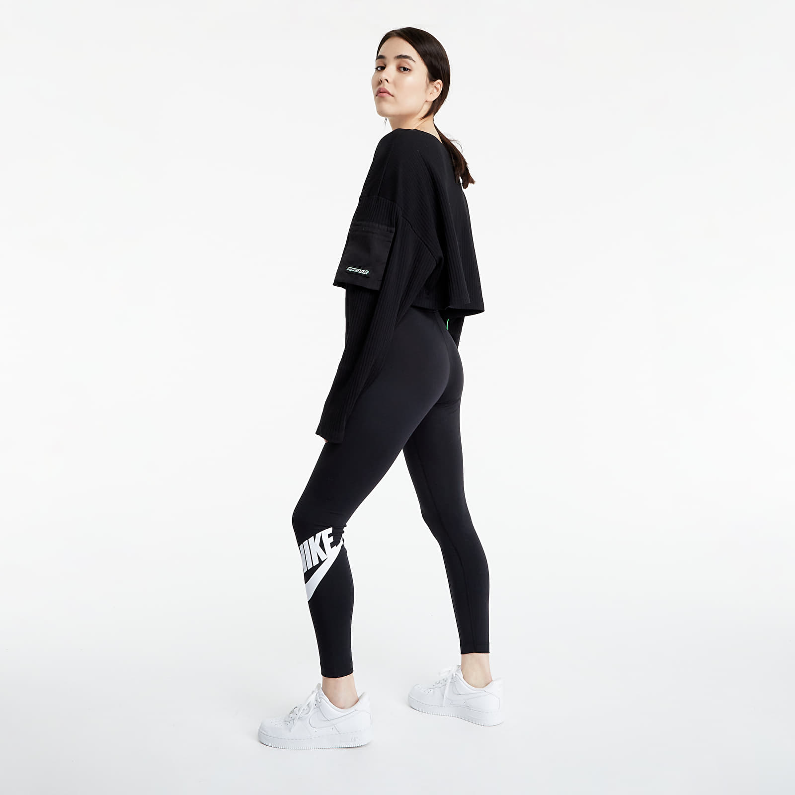 Nike Sportswear W NSW ESNTL LGGNG FTRA HW PLU - Legging - black/white/noir  