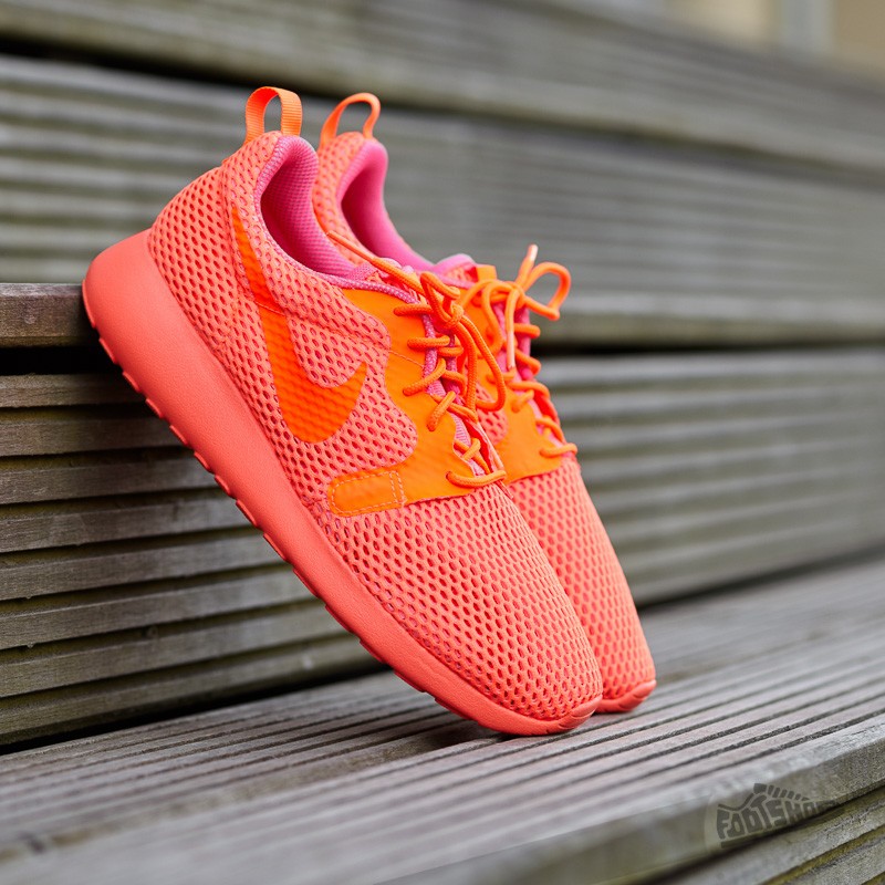 Dámské tenisky a boty Nike W Roshe One Hyper BR Total Crimson/ Total Crimson-Pink Blast