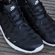 Nike juvenate online woven women's shoe